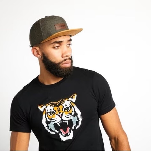 SOUNDOFF SAVAGE BEAST 🐯 MASCOT SUEDED T-SHIRT; MIDNIGHT NAVY - Picture 4 of 5